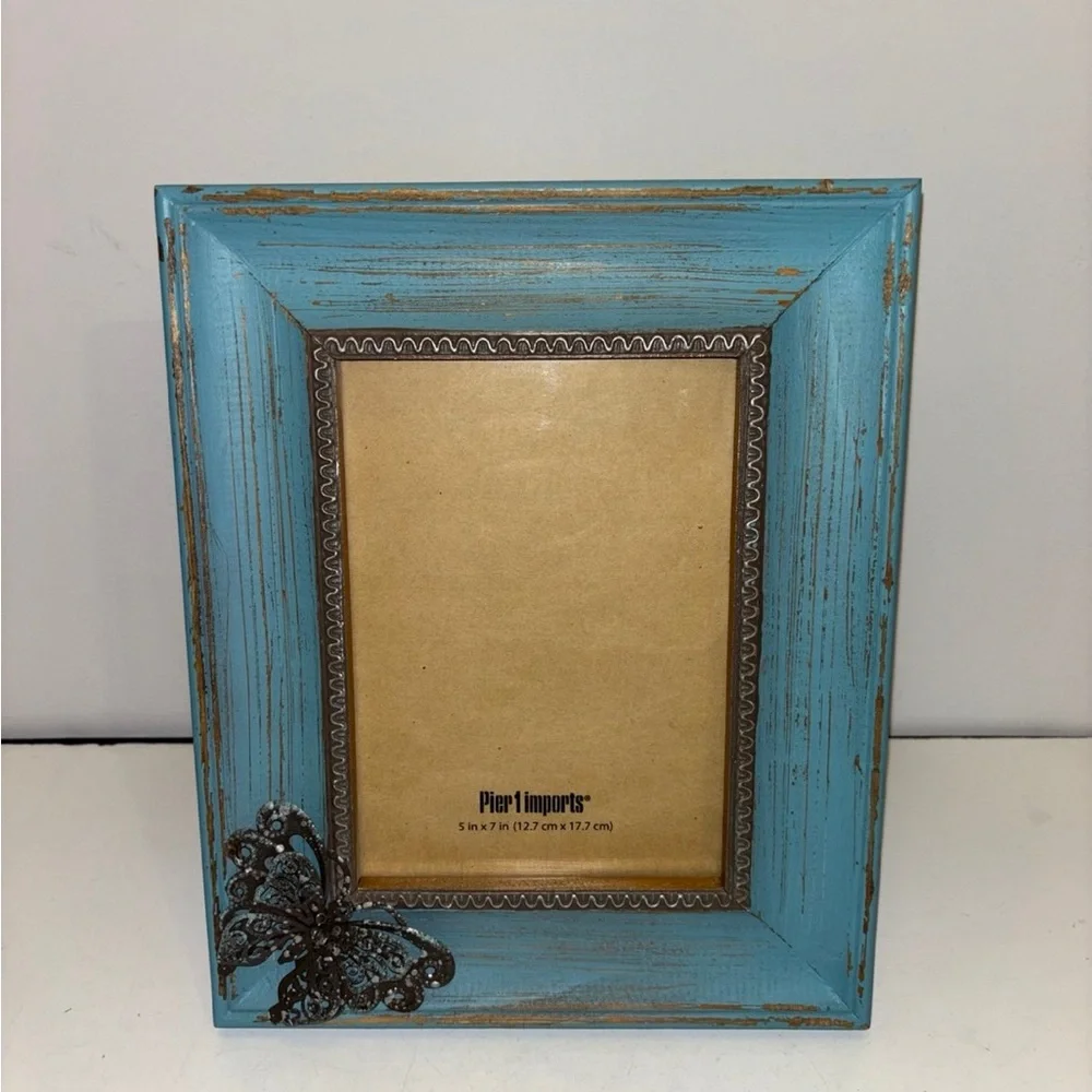 Pier 1 Imports Country Wood blue frame Metal butterbutterfl Holds 5 x 7